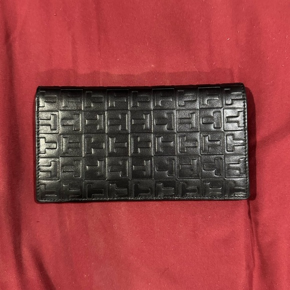 Tupperware Wallet - Picture 2 of 7